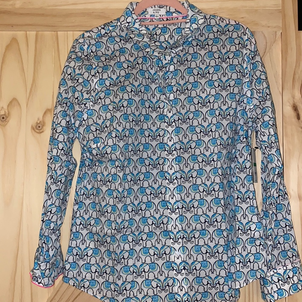 Crown and Ivy Elephant Print Button Down Shirt New